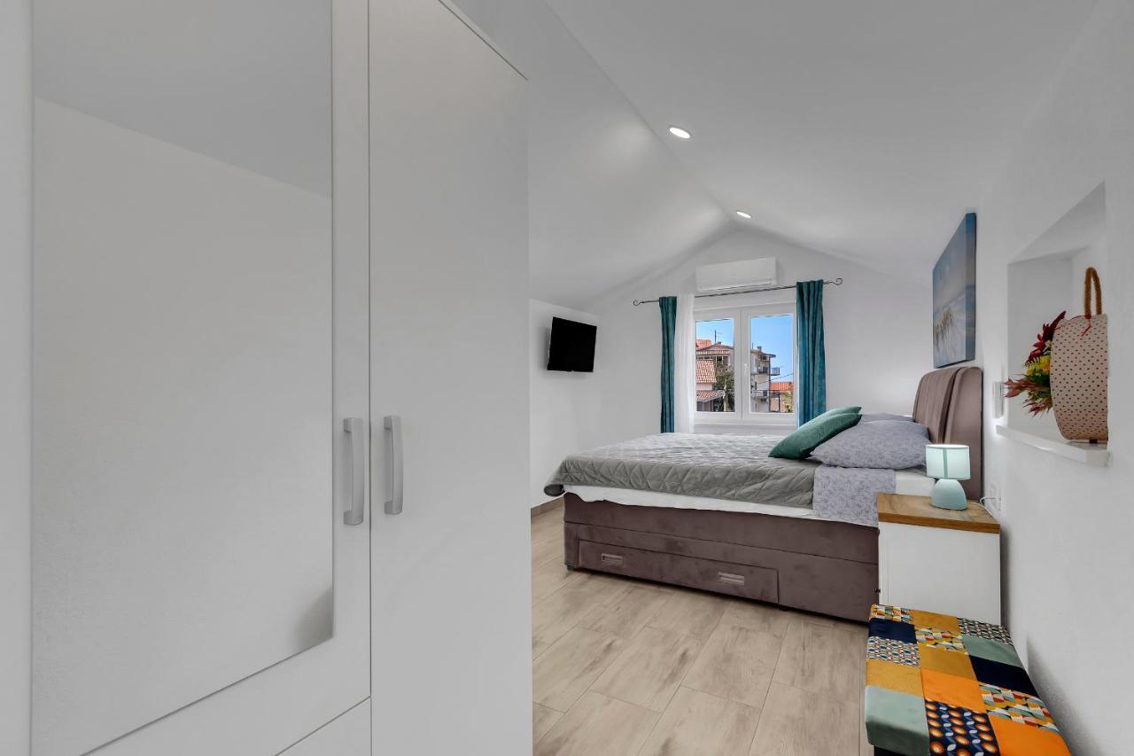 Apartamento Kuca Za Odmor Lemon Tree Makarska Exterior foto