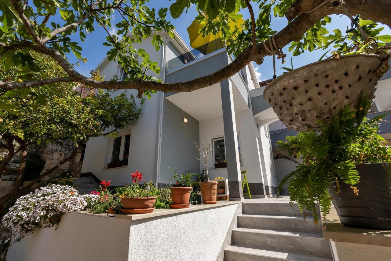 Apartamento Kuca Za Odmor Lemon Tree Makarska Exterior foto
