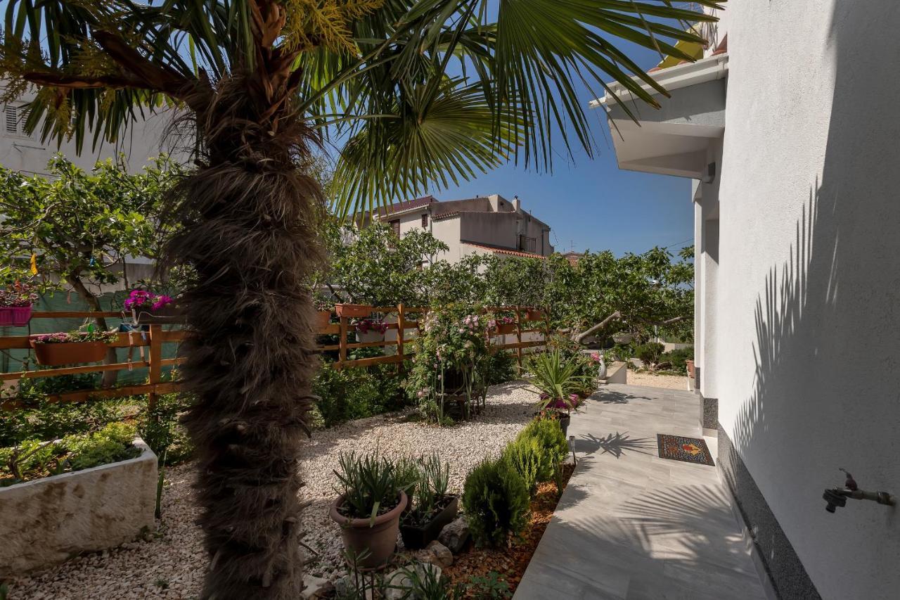 Apartamento Kuca Za Odmor Lemon Tree Makarska Exterior foto