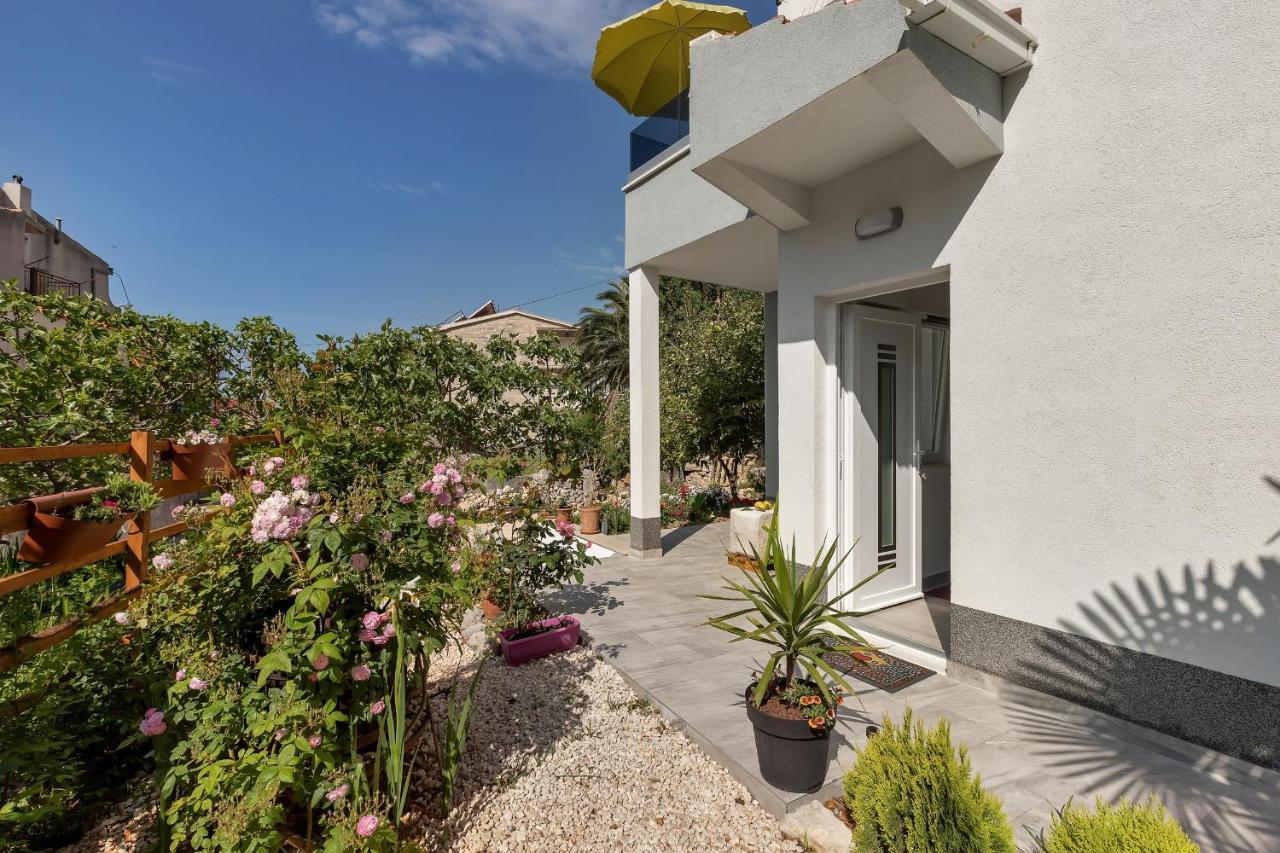 Apartamento Kuca Za Odmor Lemon Tree Makarska Exterior foto