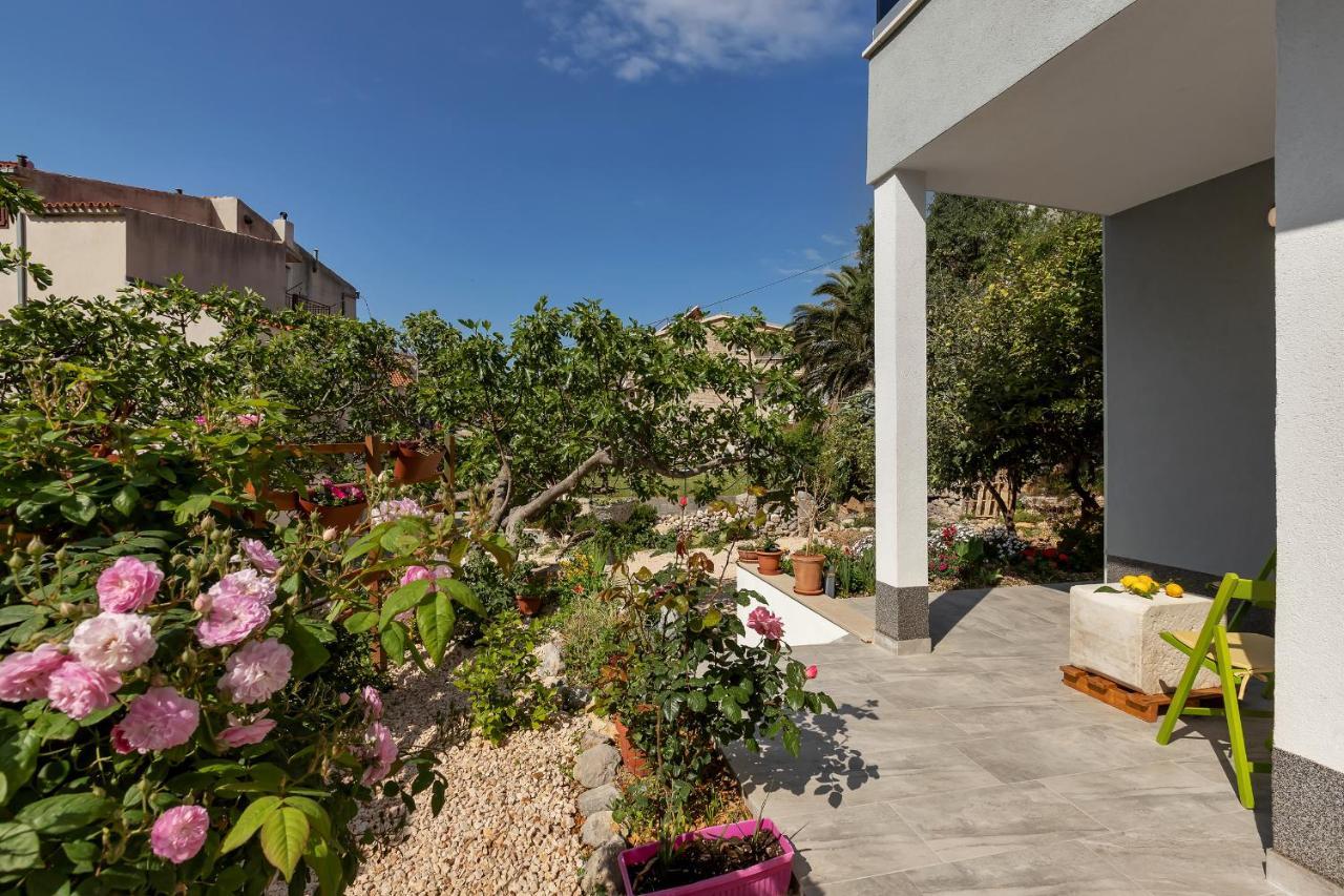 Apartamento Kuca Za Odmor Lemon Tree Makarska Exterior foto