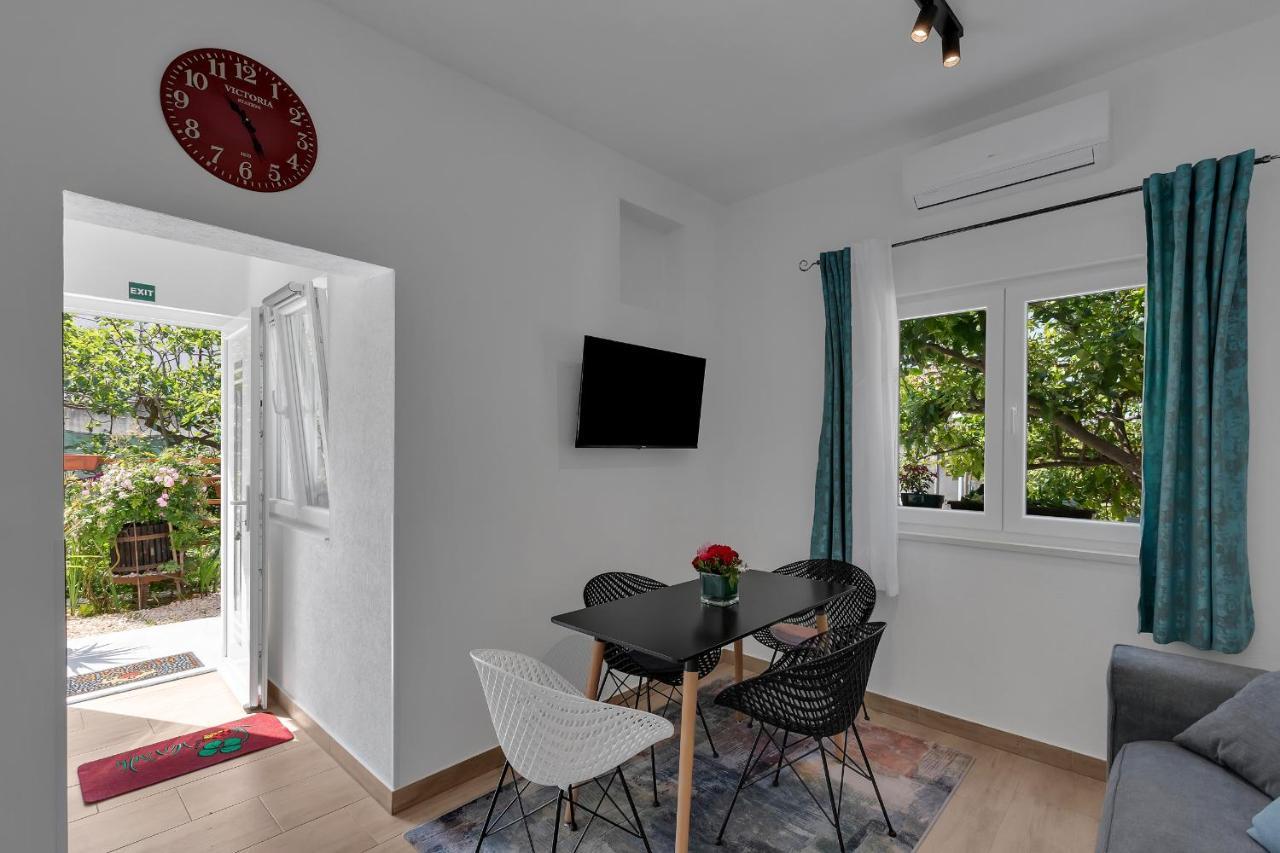 Apartamento Kuca Za Odmor Lemon Tree Makarska Exterior foto