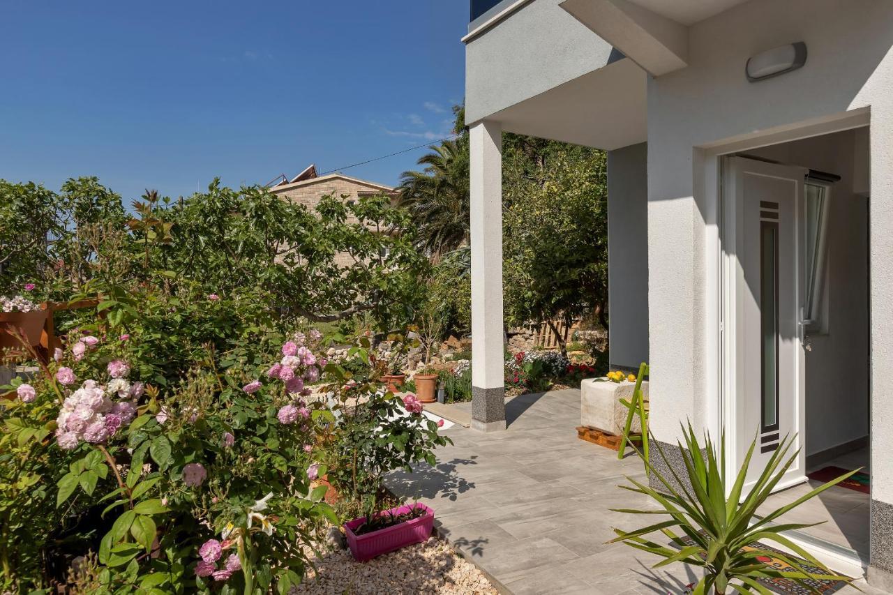 Apartamento Kuca Za Odmor Lemon Tree Makarska Exterior foto